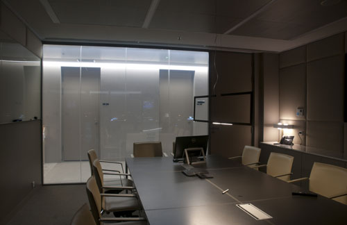 Inteligentna folia Warszawa - w biurze włączona